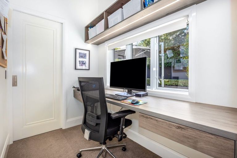 Photo of property in 15 Nikau Street, Eastbourne, Lower Hutt, 5013