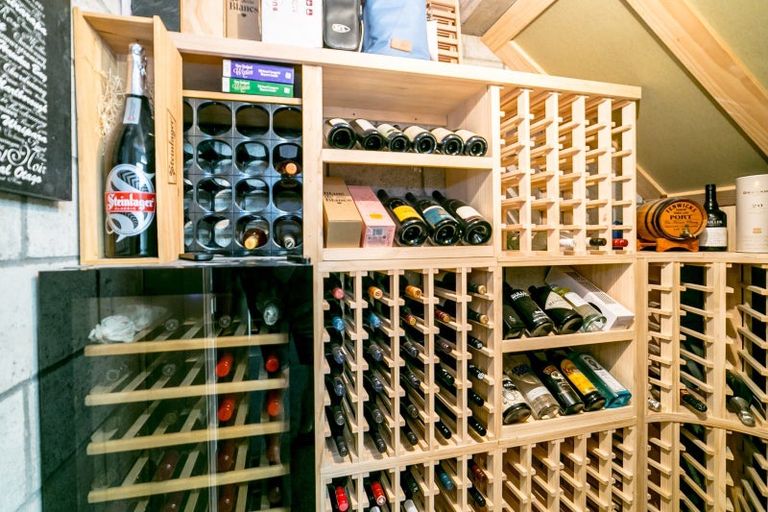 Photo of property in 20a Jellicoe Street, Greytown, 5712