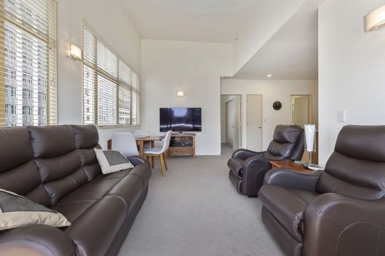 Photo of property in Hume House, 31/152 The Terrace, Wellington Central, Wellington, 6011