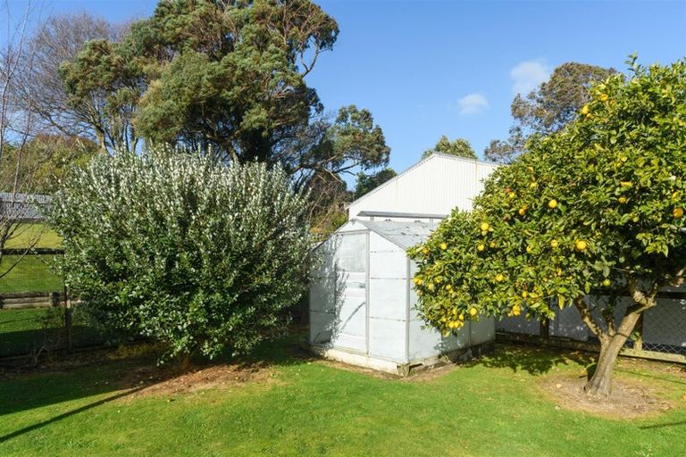 Photo of property in 10 Ahuru Street, Marton, 4710