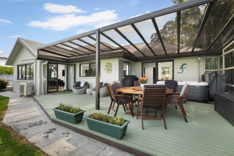 Photo of property in 10 Bransley Grove, Katikati, 3129