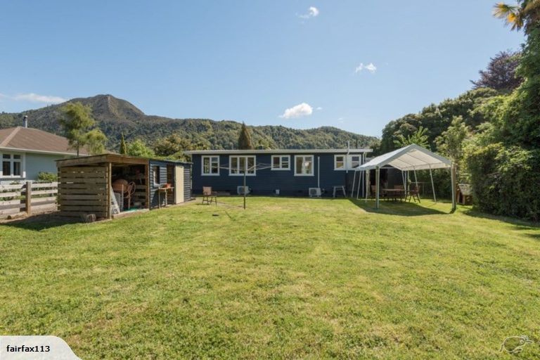 Photo of property in 113 Fairfax Street, Murchison, 7007