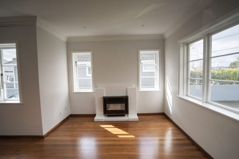 Photo of property in 3 Trevethick Grove, Woburn, Lower Hutt, 5010