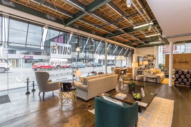 Photo of property in 148 Victoria Street, Cambridge, 3434