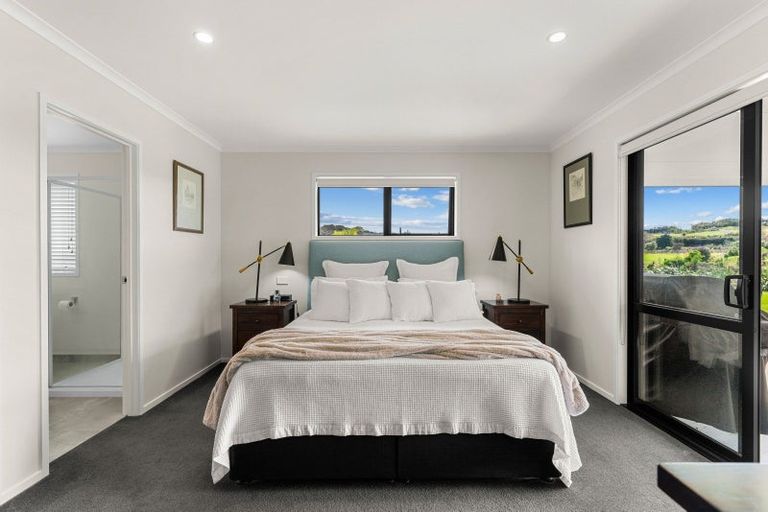 Photo of property in 32 Robert Hastie Drive, Mangawhai, 0573