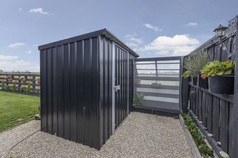 Photo of property in 18 Ellmers Street, Woodend, 7691