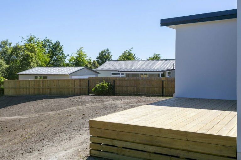 Photo of property in 12a Reeves Road, Acacia Bay, Taupo, 3330