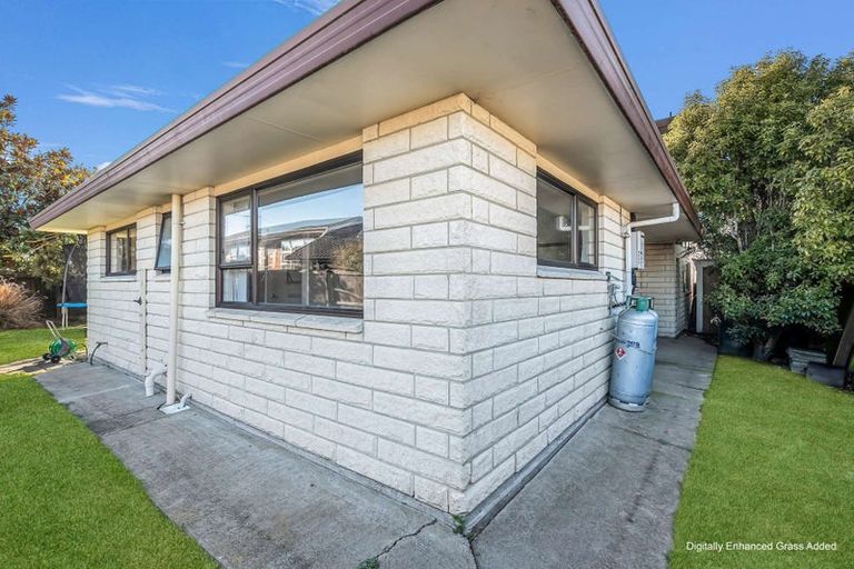 Photo of property in 23 Freebairn Street, Redwood, Christchurch, 8051