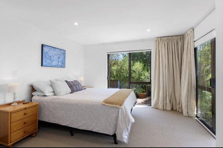 Photo of property in 4 De Thier Lane, Richmond Hill, Christchurch, 8081