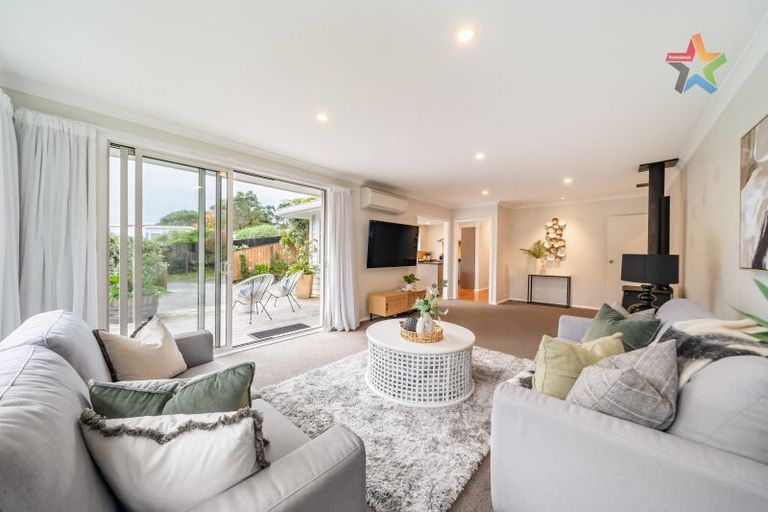 Photo of property in 46 Poto Road, Normandale, Lower Hutt, 5010