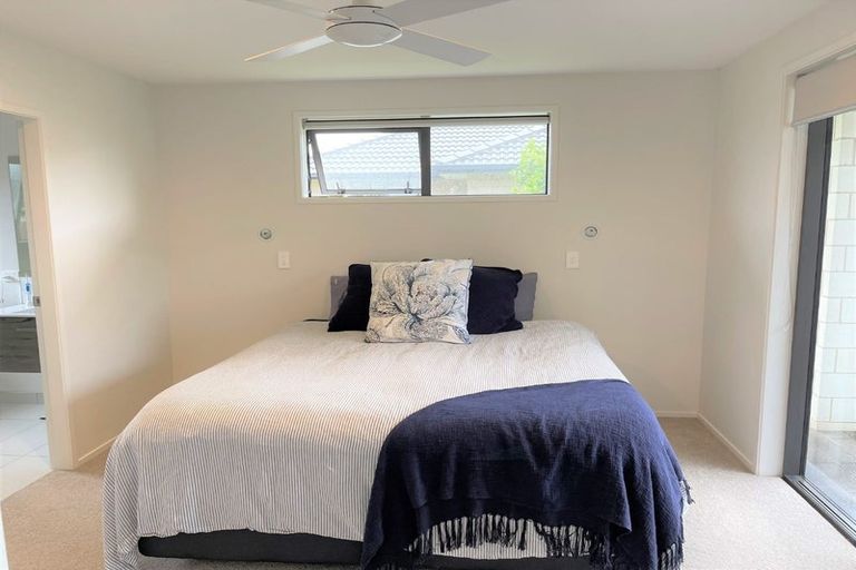 Photo of property in 5 Hiria Crescent, Papamoa Beach, Papamoa, 3118