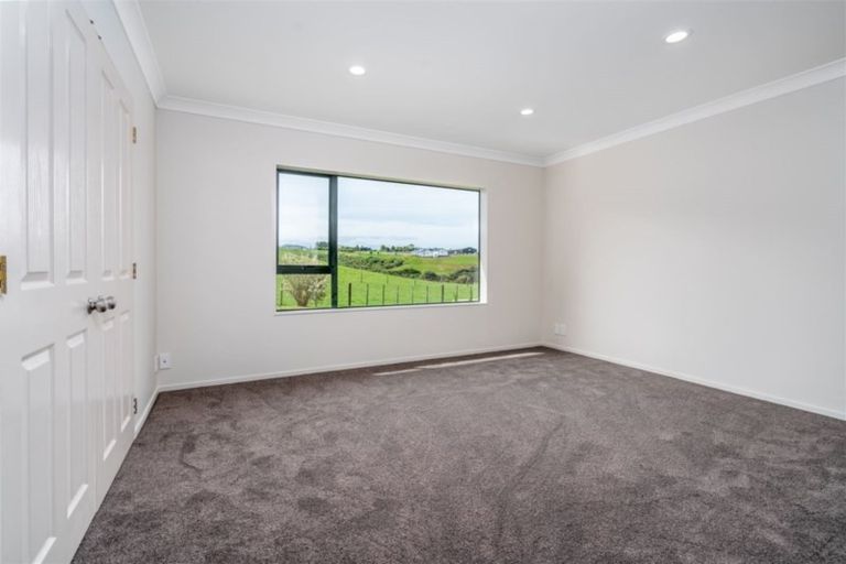 Photo of property in 94 Oaia Road, Muriwai, Waimauku, 0881