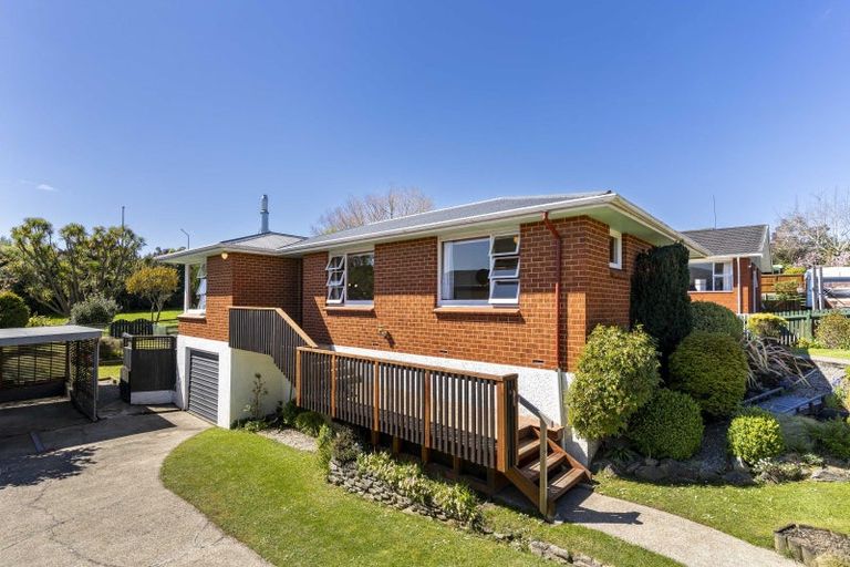 Photo of property in 11 Kinmont Crescent, Kinmont Park, Mosgiel, 9024