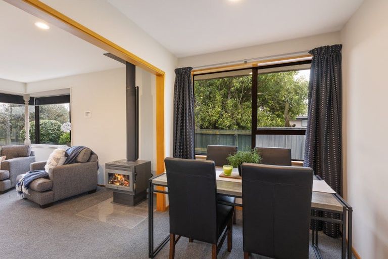 Photo of property in 81 Vivian Street, Burwood, Christchurch, 8083