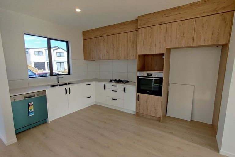 Photo of property in 27 Tumu Road, Papakura, 2110