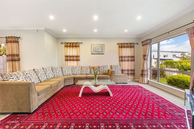 Photo of property in 16 Bartlett Drive, Silverdale, 0932