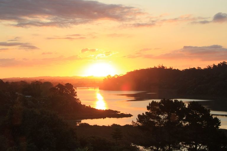 Photo of property in 53 Pemberton Avenue, Bayview, Auckland, 0629