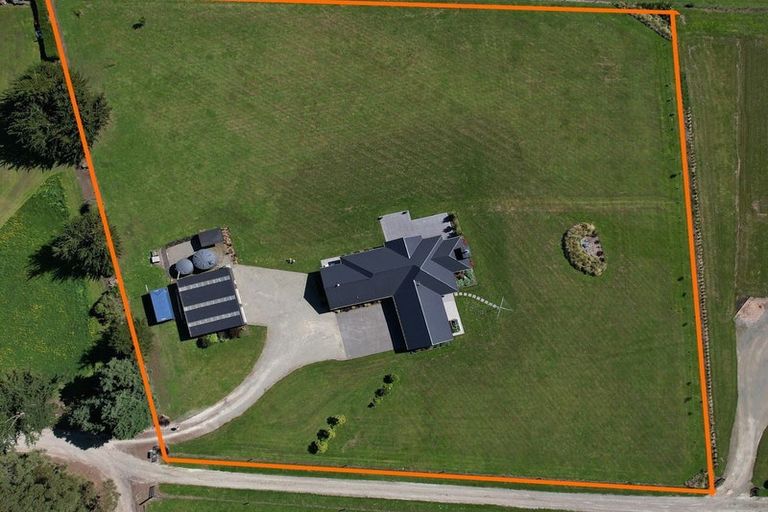 Photo of property in 21 Trailview Lane, Weston, Oamaru, 9401