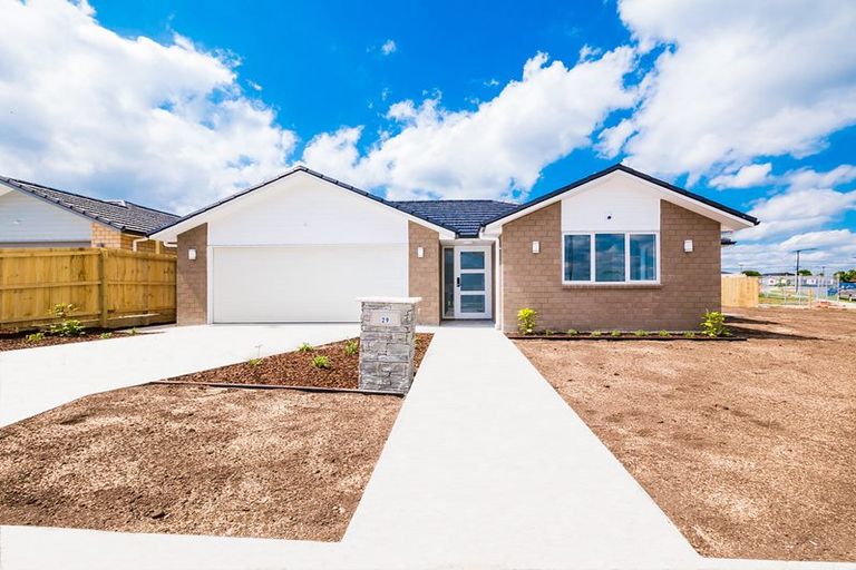 Photo of property in 29 Twin Parks Rise, Papakura, 2110