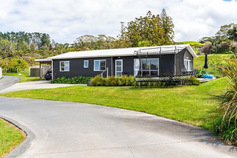 Photo of property in 6 Wharuka Glade, Mangawhai, 0505