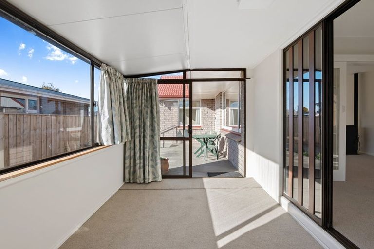 Photo of property in 43 Springbank Street, Bryndwr, Christchurch, 8053