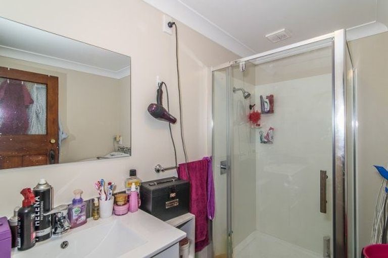 Photo of property in 84 Amohia Street, Paraparaumu, 5032