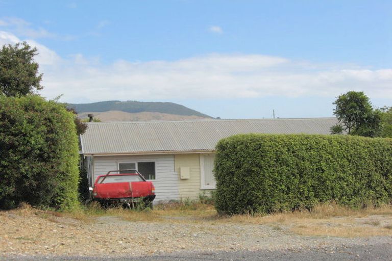 Photo of property in 6 Emerson Crescent, Diamond Harbour, Lyttelton, 8971