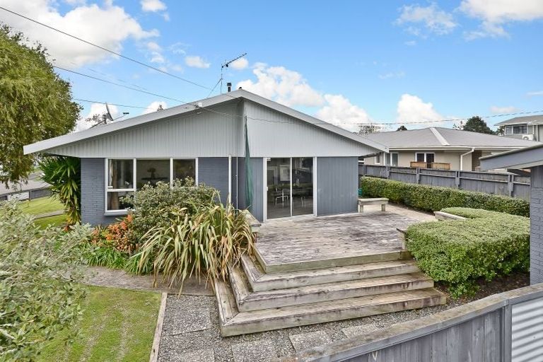 Photo of property in 1 Burwood Place, Silverdale, Hamilton, 3216