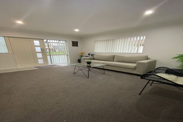 Photo of property in 47 Baverstock Road, Flat Bush, Auckland, 2016