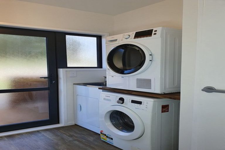 Photo of property in 1599 State Highway 2, Waipawa, 4275