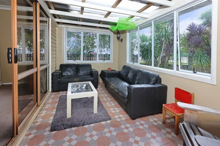Photo of property in 141 Rathgar Road, Henderson, Auckland, 0610