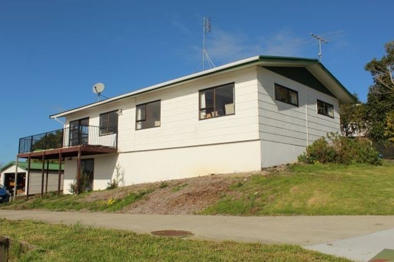 Photo of property in 35 Gledstane Road, Stanmore Bay, Whangaparaoa, 0932