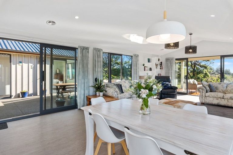 Photo of property in 48 Ferndale Drive, Waikanae, 5036