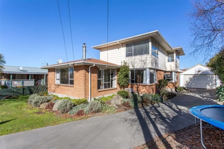 Photo of property in 62 Sturrocks Road, Redwood, Christchurch, 8051