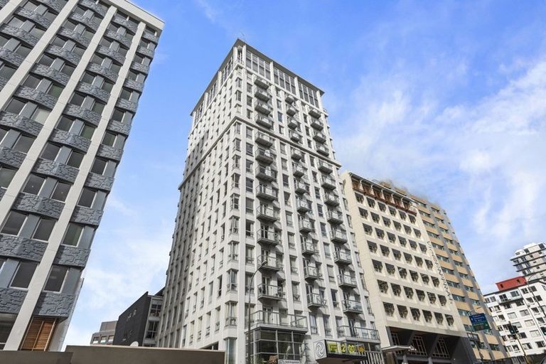 Photo of property in Terrace Heights Apartments, 8c/163 The Terrace, Wellington Central, Wellington, 6011