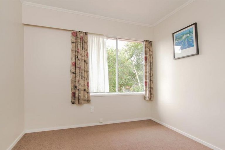 Photo of property in 2/26 Karaka Street, New Lynn, Auckland, 0600