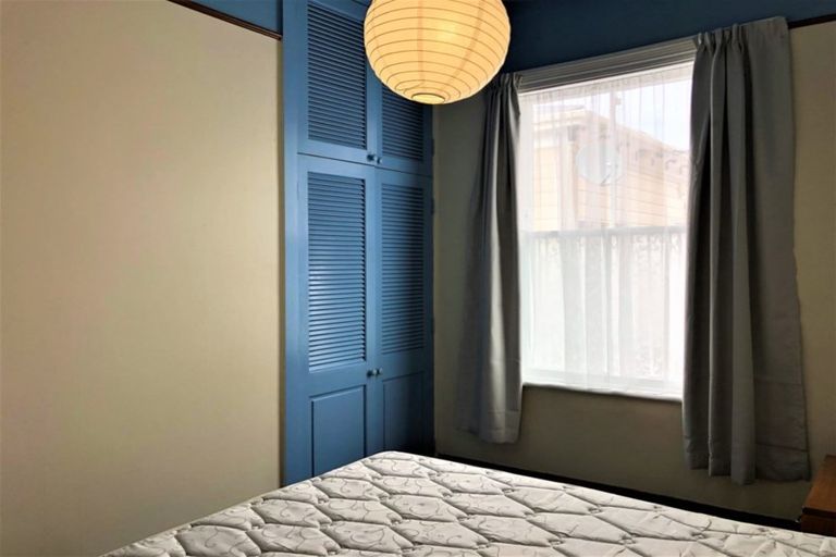 Photo of property in 1 Mckenzie Terrace, Te Aro, Wellington, 6011