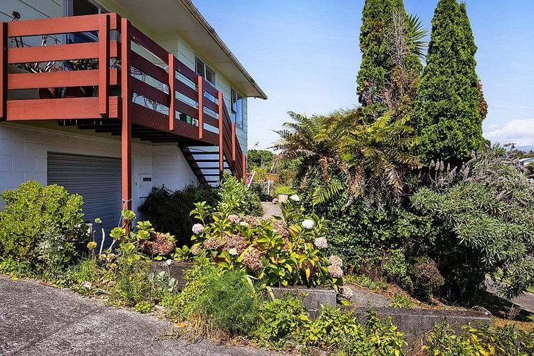 Photo of property in 3a Tavistock Street, Westown, New Plymouth, 4310