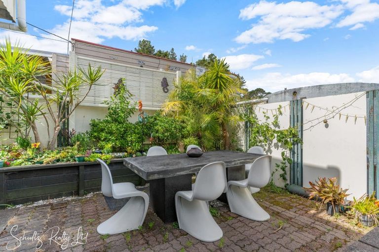 Photo of property in 28 Ngatoto Road, Tinopai, Matakohe, 0593