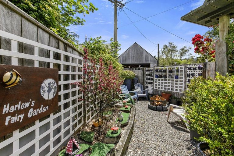 Photo of property in 2/21 Sharpe Crescent, Wainuiomata, Lower Hutt, 5014