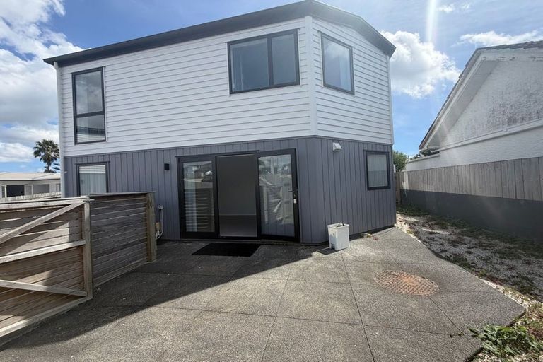 Photo of property in 8 Whangamaru Way, Papakura, 2110