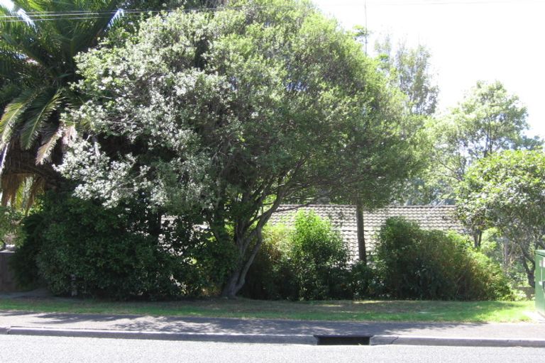 Photo of property in 163 Rangatira Road, Beach Haven, Auckland, 0626
