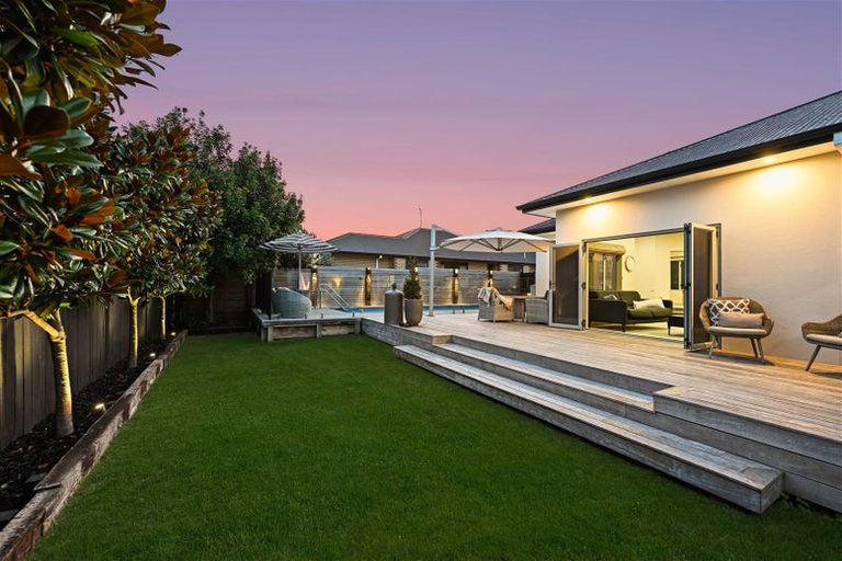 Photo of property in 94 Rototuna Road, Rototuna, Hamilton, 3210