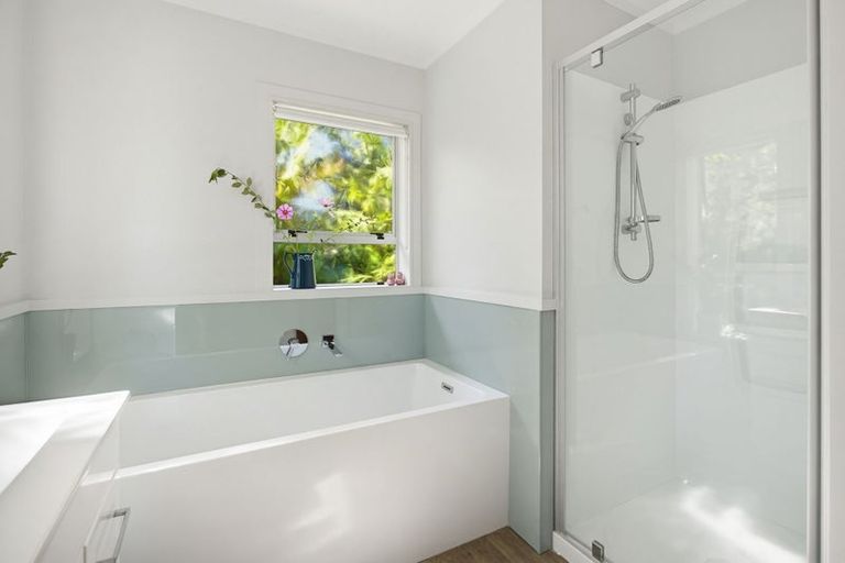 Photo of property in 6 Punga Place, Whitianga, 3510