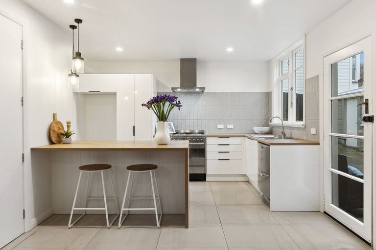 Photo of property in 12 Macbeth Street, Caversham, Dunedin, 9012