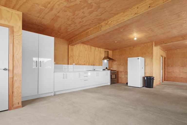 Photo of property in 35 Te Mahoe Road, Mokau, 4376