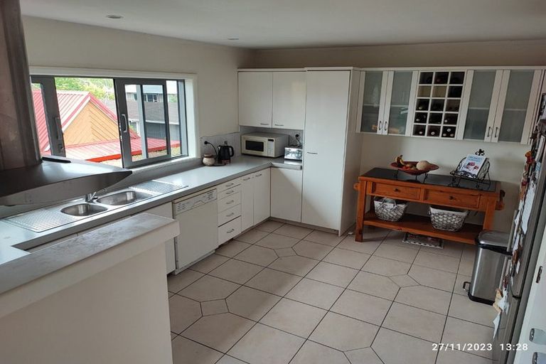Photo of property in 3 Dayspring Way, Pakuranga, Auckland, 2010