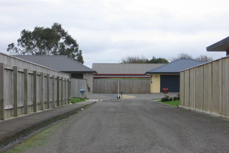 Photo of property in 27 Parnell Heights Drive, Kelvin Grove, Palmerston North, 4414