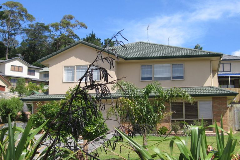 Photo of property in 21 Landvale Court, Browns Bay, Auckland, 0630