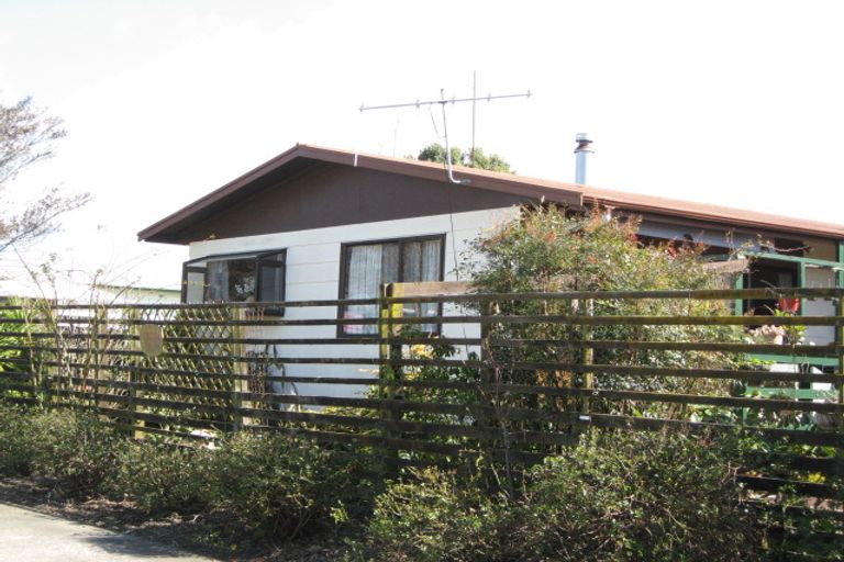 Photo of property in 1/83 Awatapu Drive, Whakatane, 3120